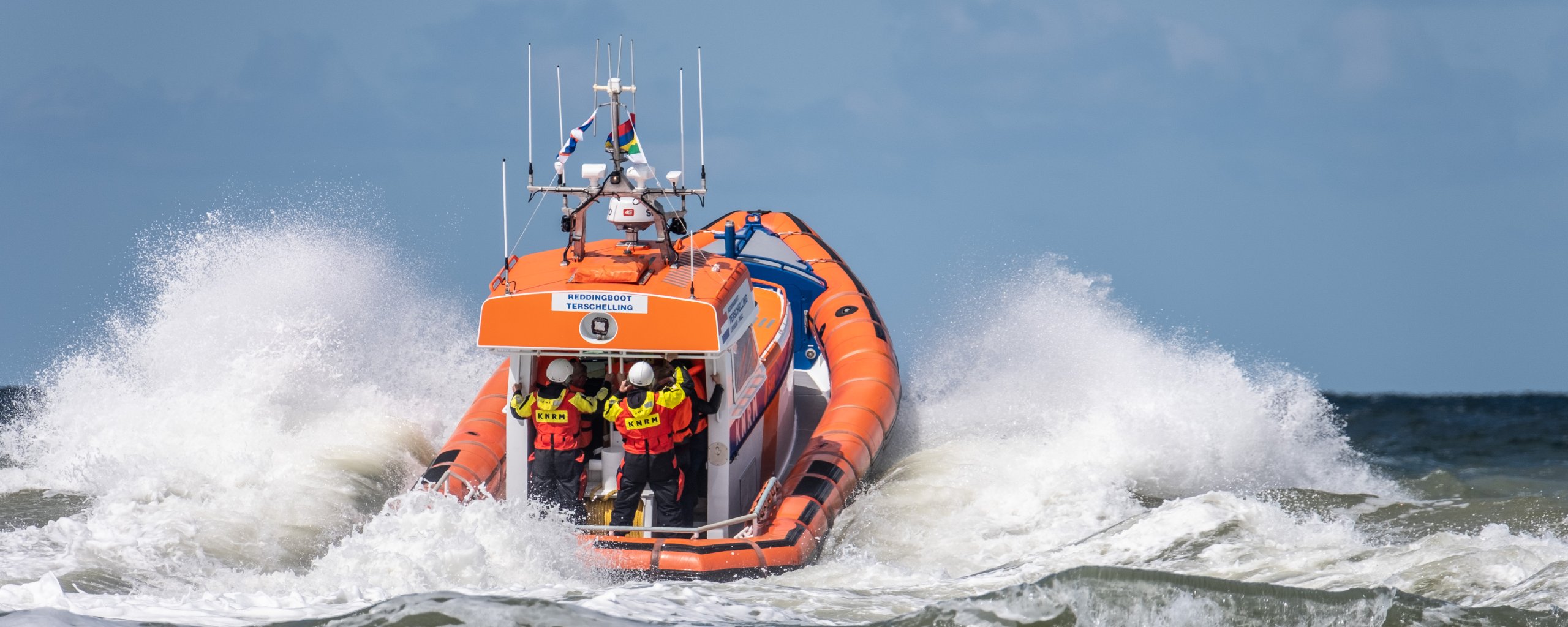 reddingsboot op zee