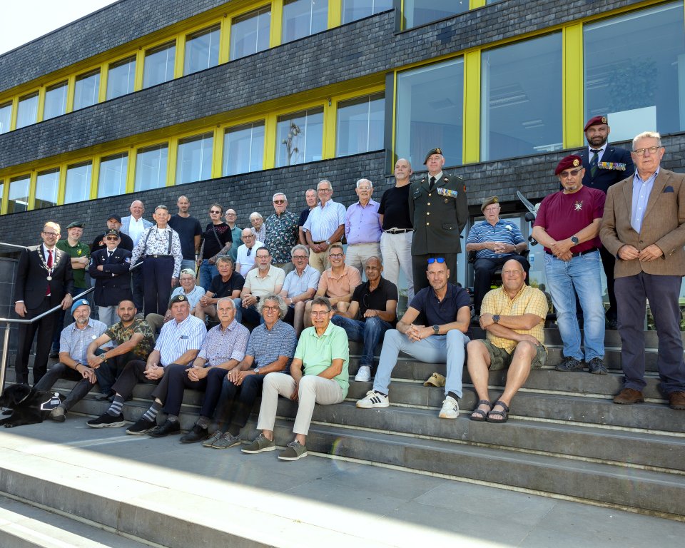 Groepsfoto Doetinchemse veteranendag op 21 juni 2025