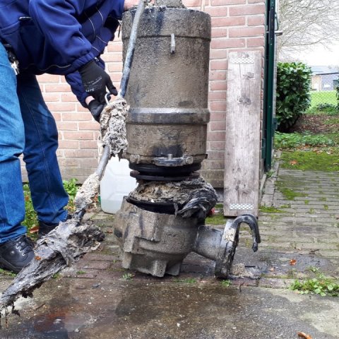 Vetresten in het gemaal