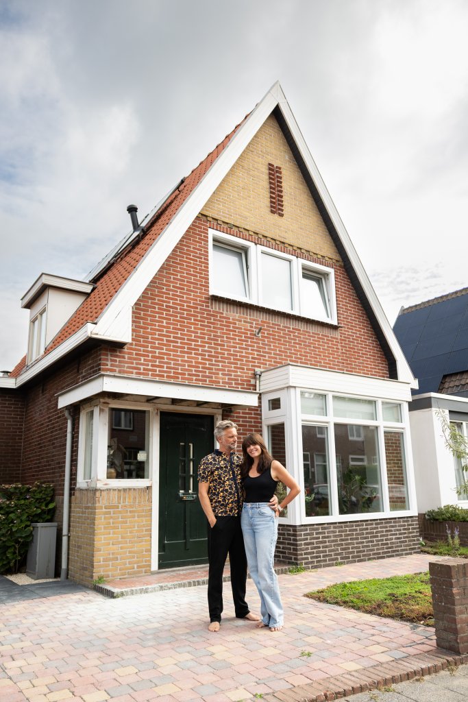 Marissa en frans voor hun huis