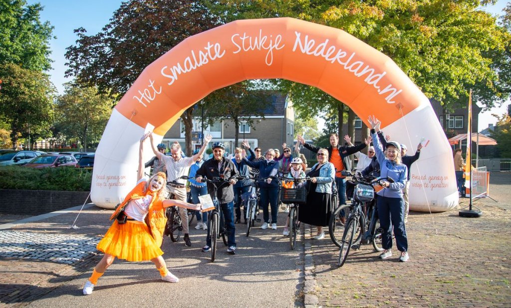 Fietsers bij de start van de beleeffietsdag 2026