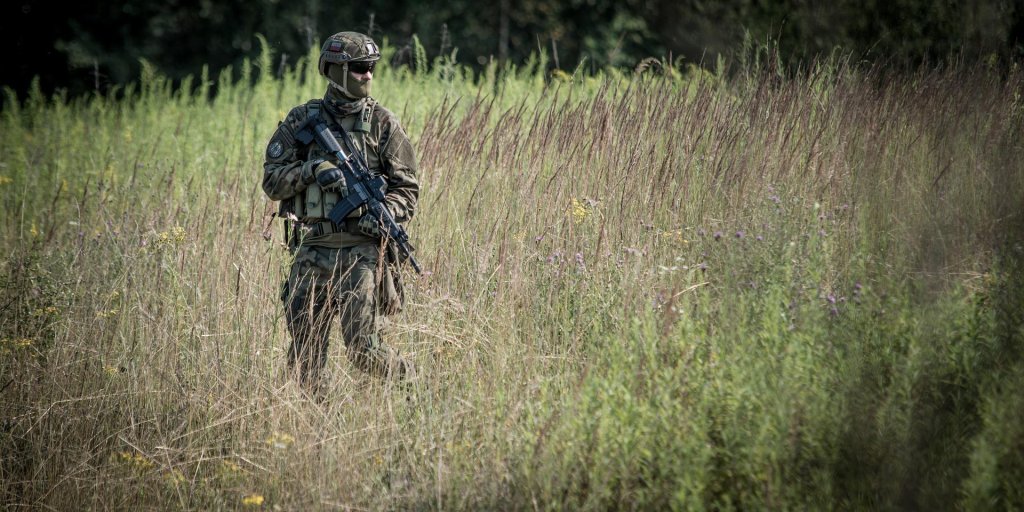 Militair in het veld