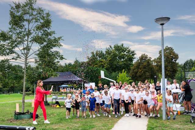 Kinderen aan de start van de color run