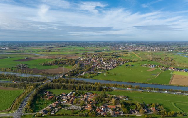 Luchtfoto dorpskernen Echt-Susteren