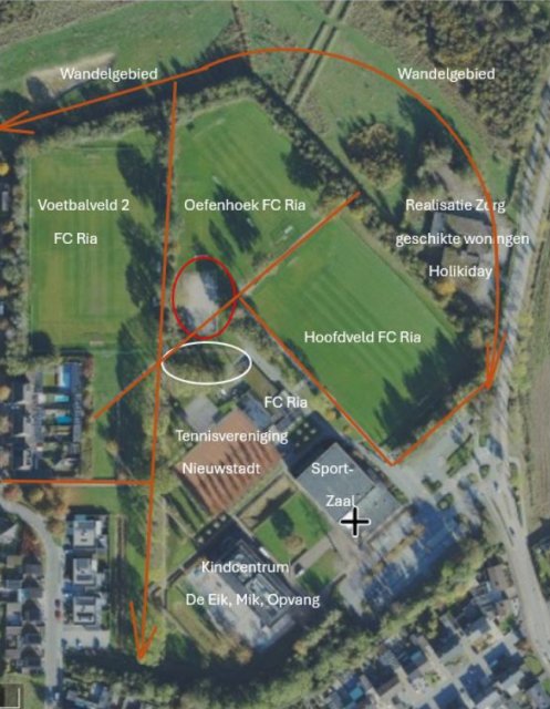 Luchtfoto sportcomplex Nieuwstadt