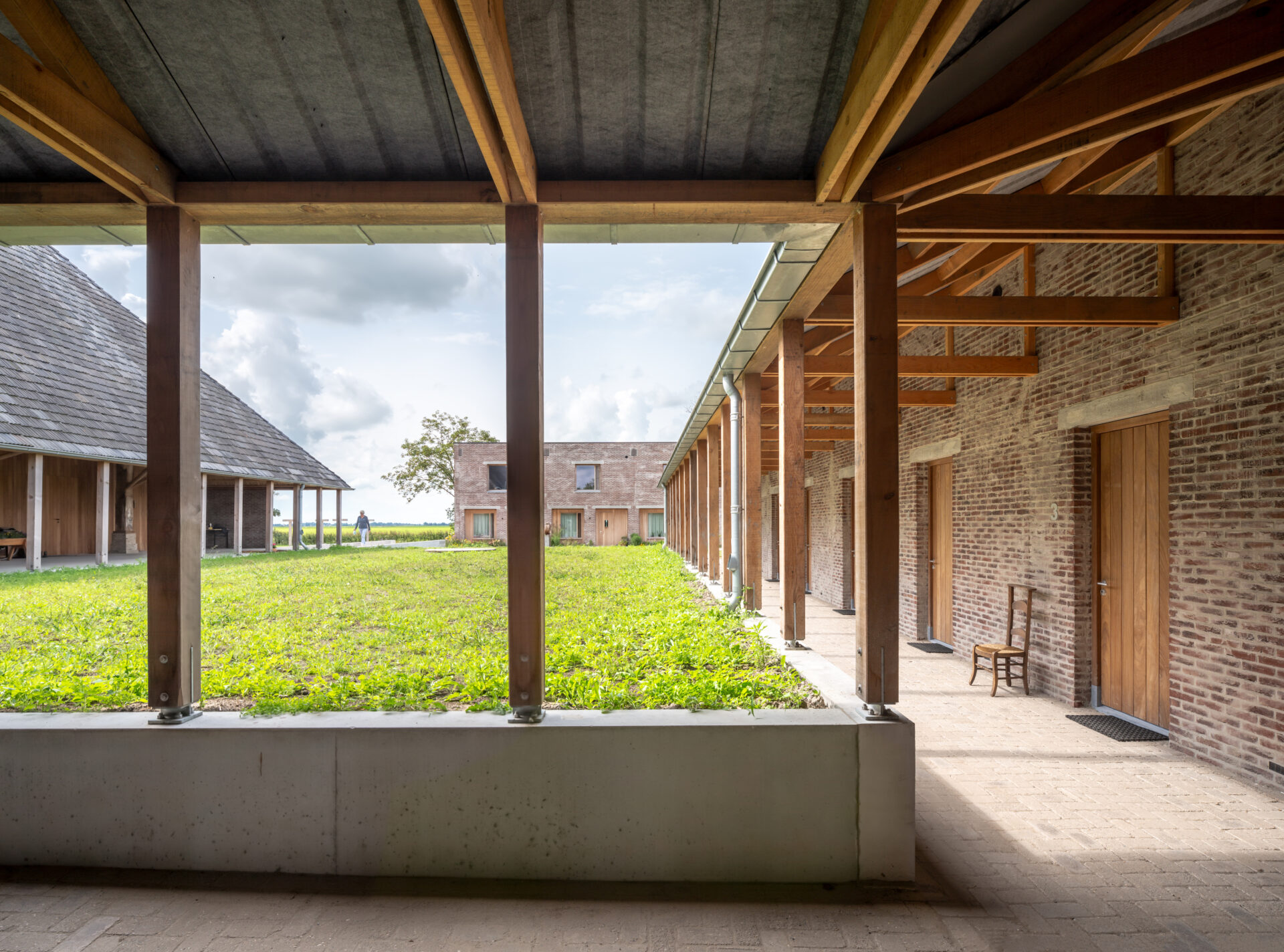 Het het moderne klooster ‘Nijkleaster’ in Hilaard