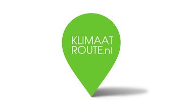 Logo Klimaatroute.nl. Het is een omgedraaide groene druppel met daarin de tekst KLIMAATROUTE.NL in witte letters