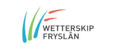 Logo van Wetterskip Fryslân met gekleurde strepen.