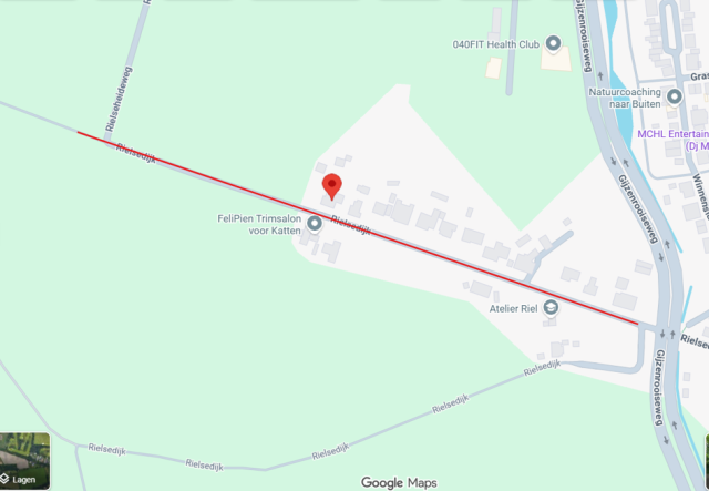 Google Maps afbeelding met de markering van het stuk Rielsedijk wat afgesloten wordt.
