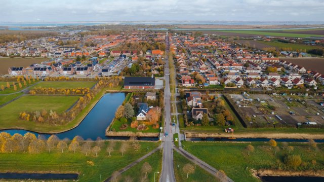 Luchtfoto kern Stellendam