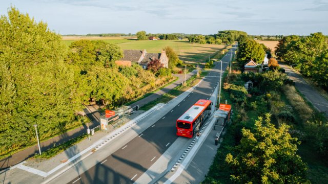 bushalte vanuit de lucht