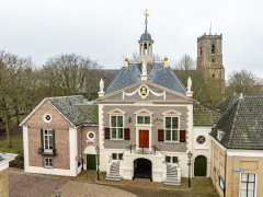 Het raadhuis van Middelharnis