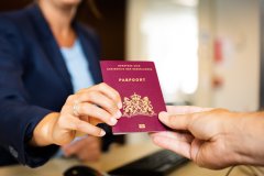 Uitgifte paspoort