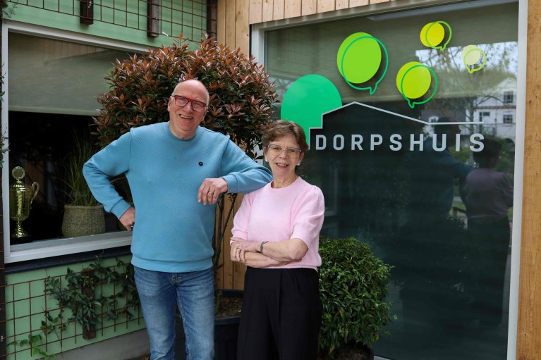 Hanny en Kees zijn hosts van dorpshuis De Blokhut in Bosschenhoofd