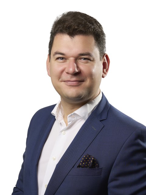 Portrait photo of Marco Peters
