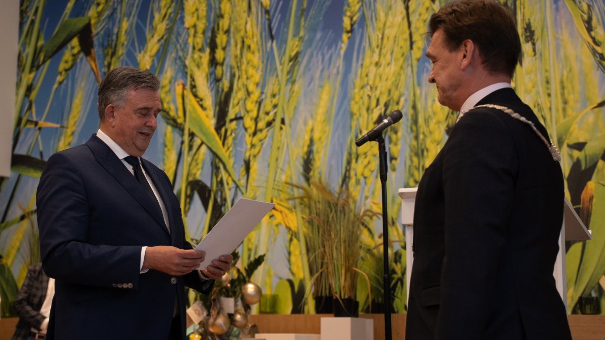 Roel Wever beëdigd voor tweede termijn als burgemeester van Heerlen