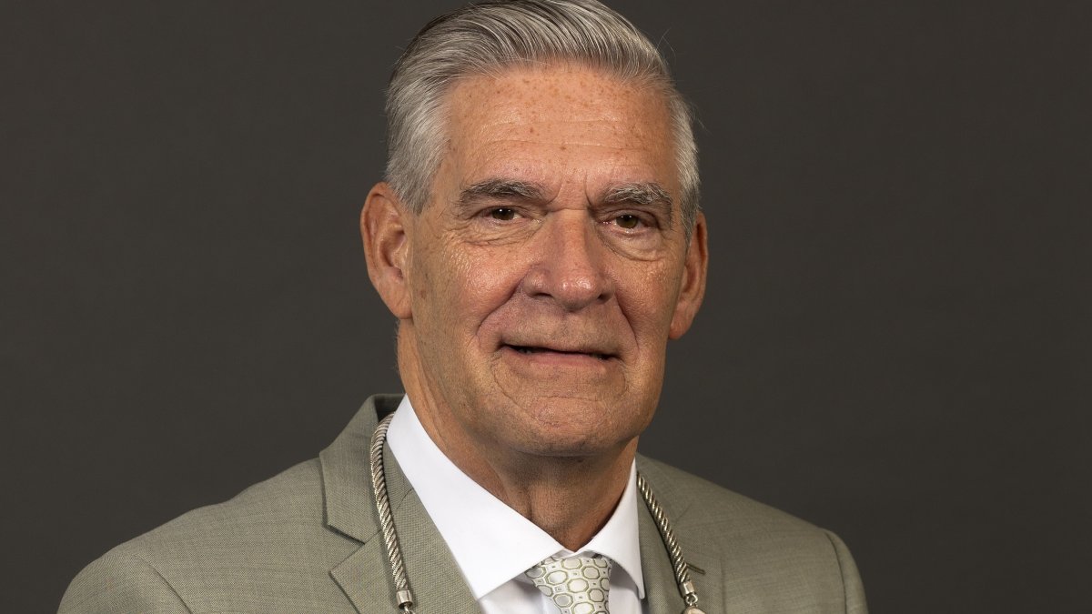 Burgemeester Frits Naafs op 1 september 2027 met pensioen