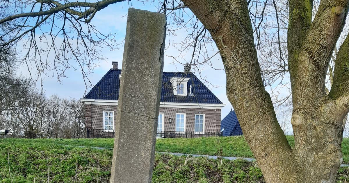 Peilschaalpaal Edam - Hoogheemraadschap Hollands Noorderkwartier