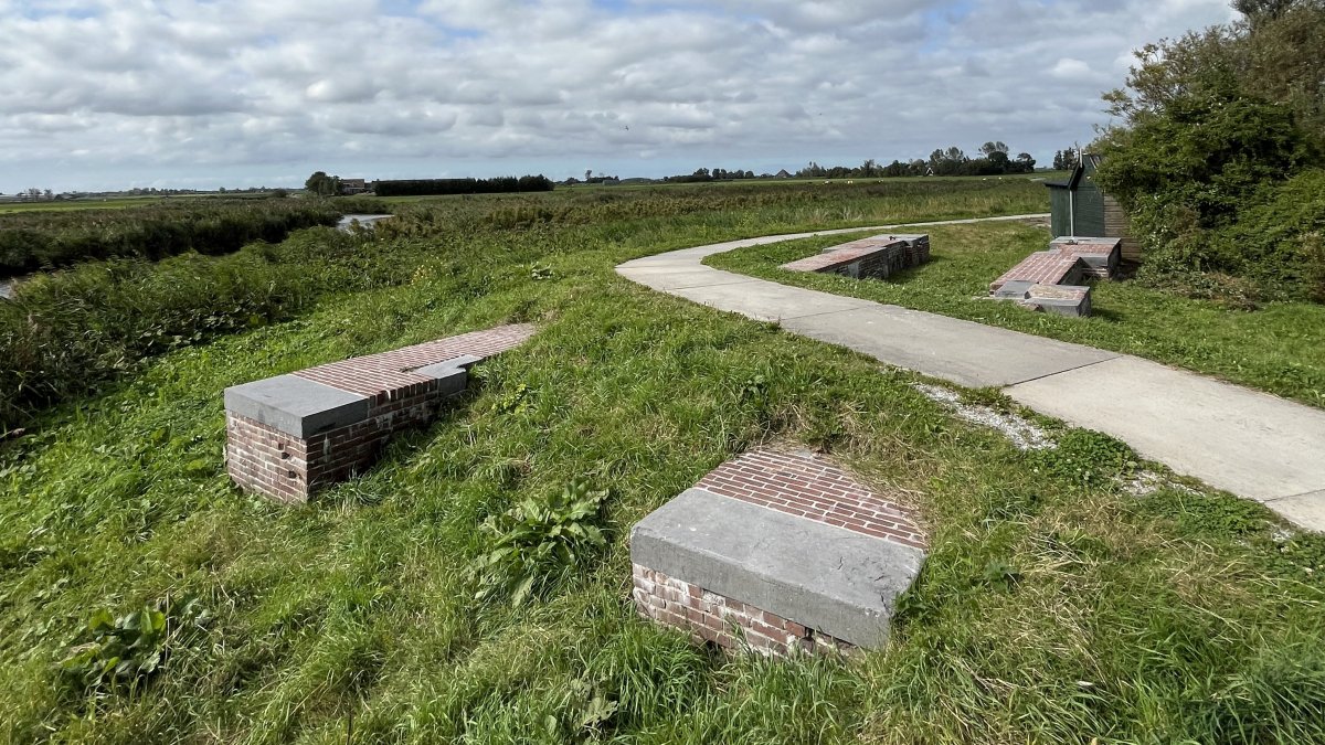 Gedempte Boerensluis, Krommenieër-Woudpolder