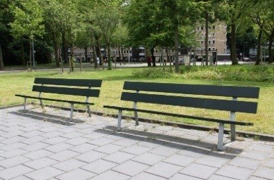  Bankje in stedelijke omgeving Erdi type e4