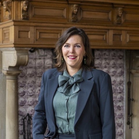 Wethouder Eveline Schell in het Oude Stadhuis