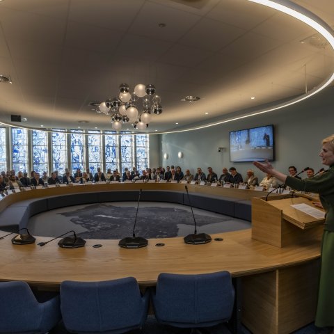 De nieuwe gemeenteraad in Kerkrade wordt geïnstalleerd in de Raadzaal van Kerkrade