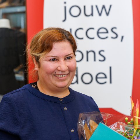 De tweede kandidaat ontvangt een praktijkverklaring van het Ontwikkelcentrum.