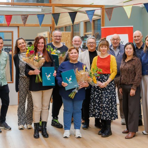 De groepsfoto van de uitreiking van de praktijkverklaringen van het Ontwikkelcentrum.