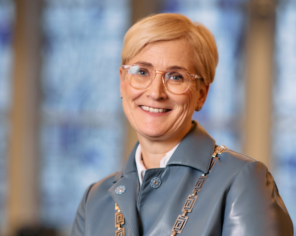 Een portretfoto van Petra Dassen-Housen