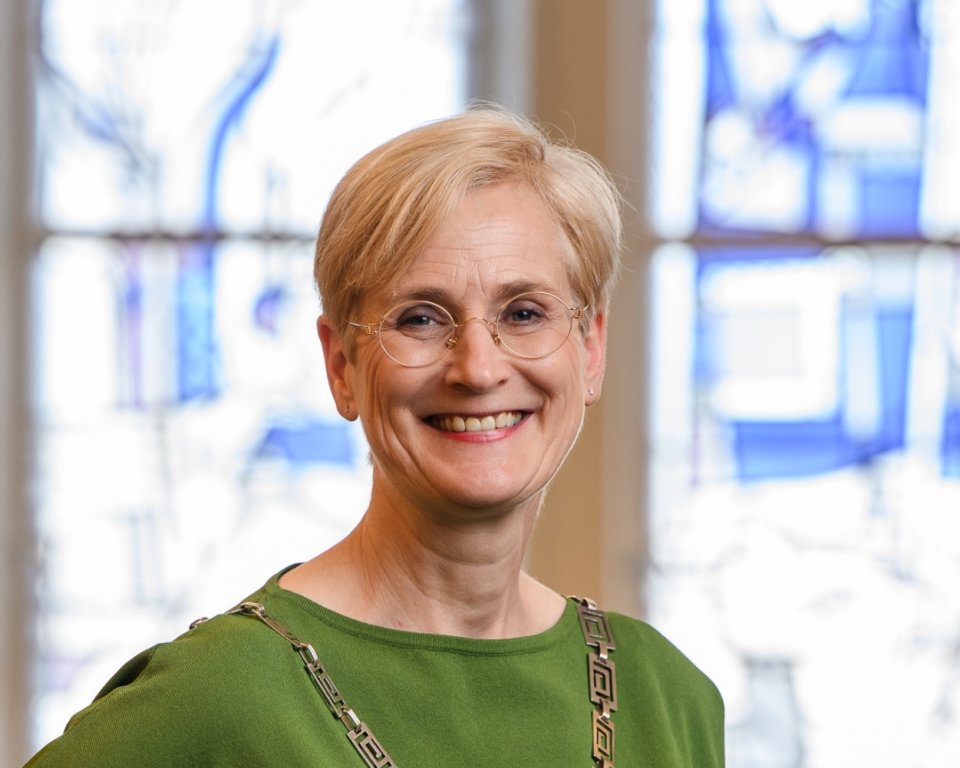 Een portretfoto van Petra Dassen-Housen