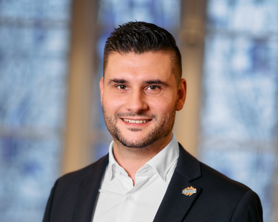 A portrait photo of Raoul Vinken