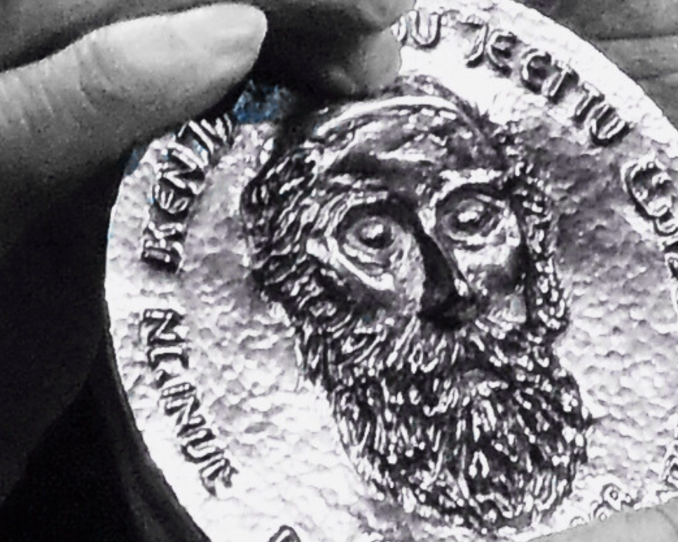 A close up of the martin buber plaque