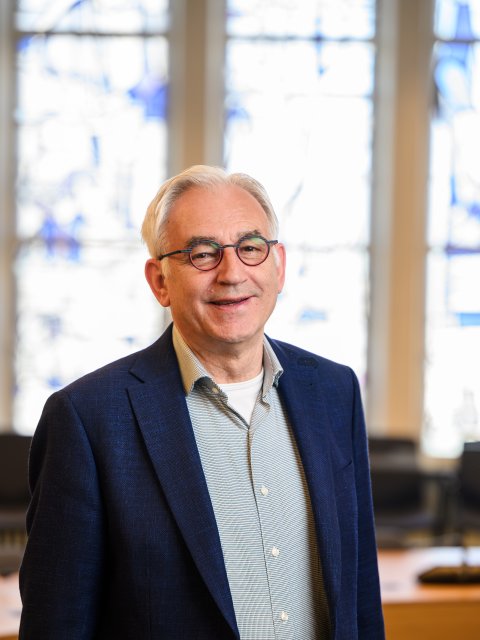 A portrait photo of Jo Paas