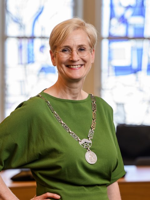 Een portretfoto van Petra Dassen-Housen