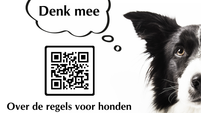 Een zwart-witte hond met een denkwolkje 'denk mee', een QR code en de tekst 'over de regels voor honden in Kerkrade' de achtergrond is wit. 