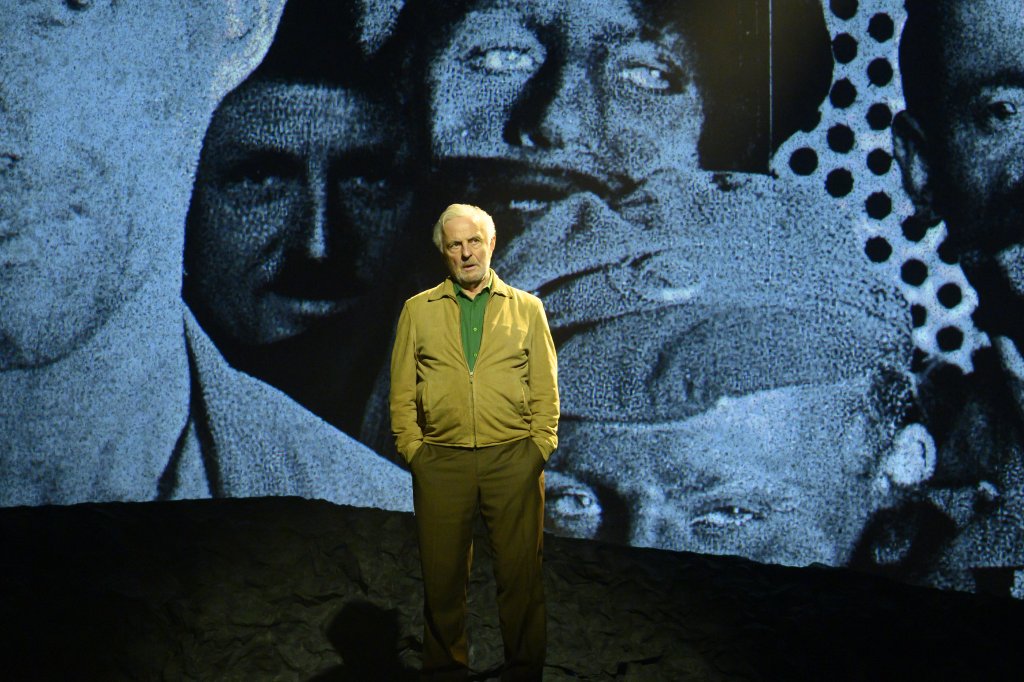 Huub Stapel on stage during theater performance 'The Luck of Limburg'