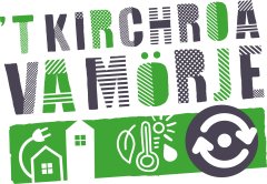 Groen-zwart logo van 't Kirchroa va Mörje met daaronder icoontjes die de drie pijlers 'Energiezuinig wonen en werken', 'klimaatadaptatie' en 'circulariteit' uitbeelden. Het icoontje 'circulariteit' is gearceerd.