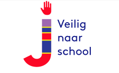 Een J in de vorm van een gekleurde Julie-paal met een handje erop en ernaast de tekst Veilig naar school