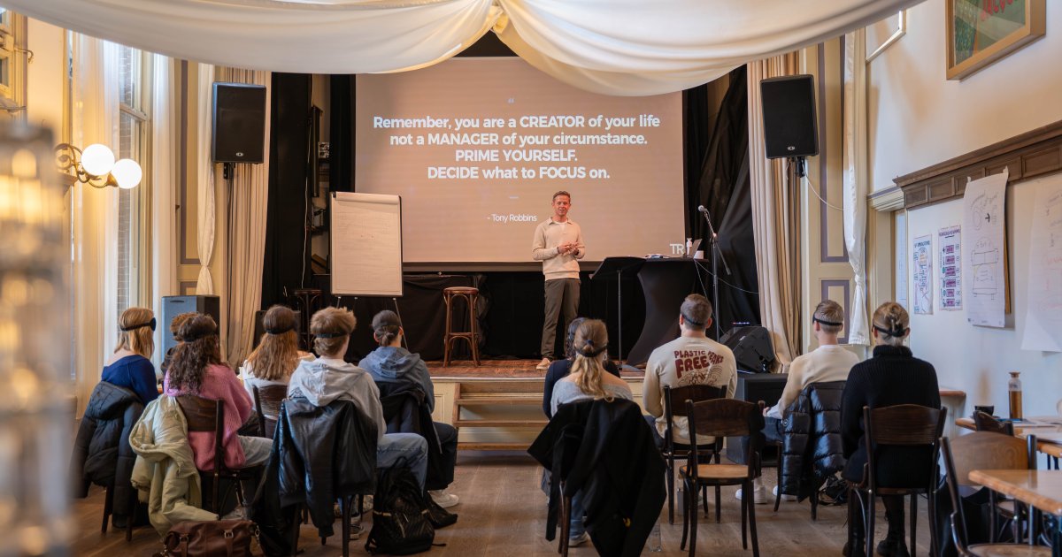 Gratis programma voor jongvolwassenen: Free Your Mindz