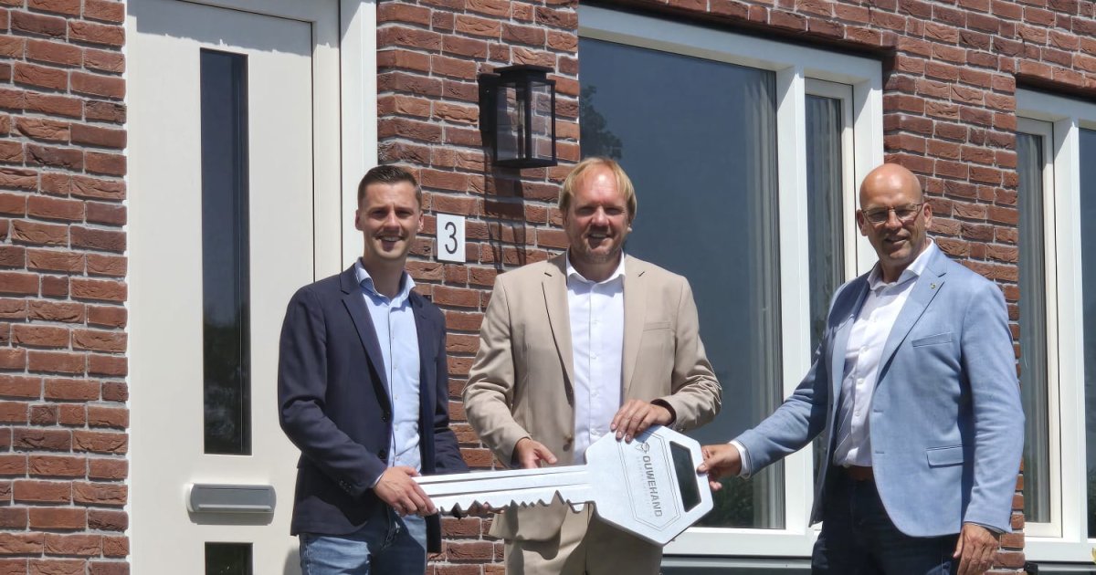 Nieuwe sociale huurwoningen opgeleverd aan Het Veer in Avenhorn