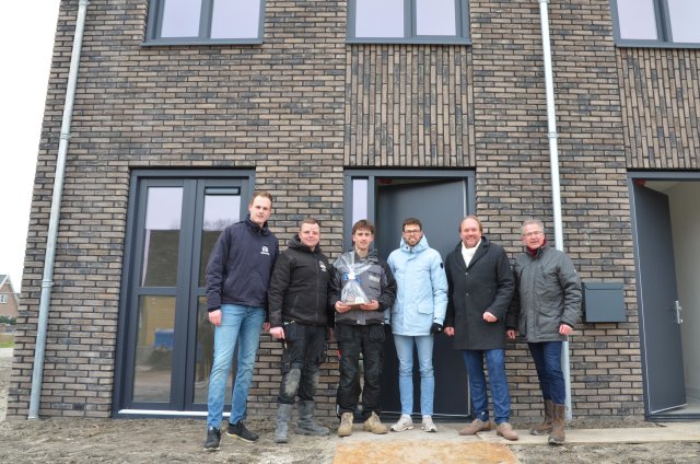 Starterswoningen Het Veer feestelijk opgeleverd