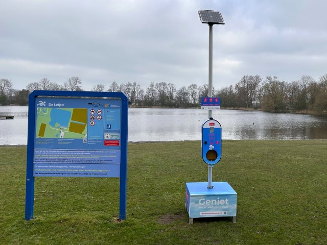 Zonnebrandpaal bij recreatiemeer de Leijen in Hensbroek.