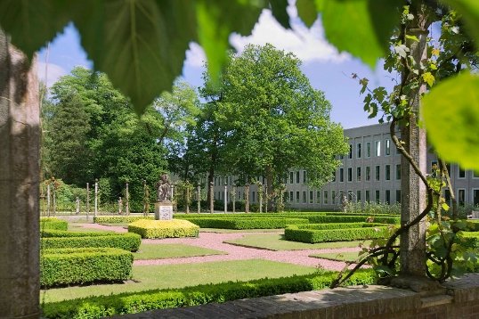Franse tuin en Hof van Bouvigne: oud en nieuw  (foto: Charlotte Akkermans)