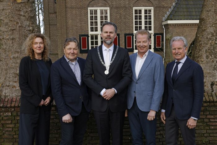 Foto van het College van burgemeester en wethouders Laren