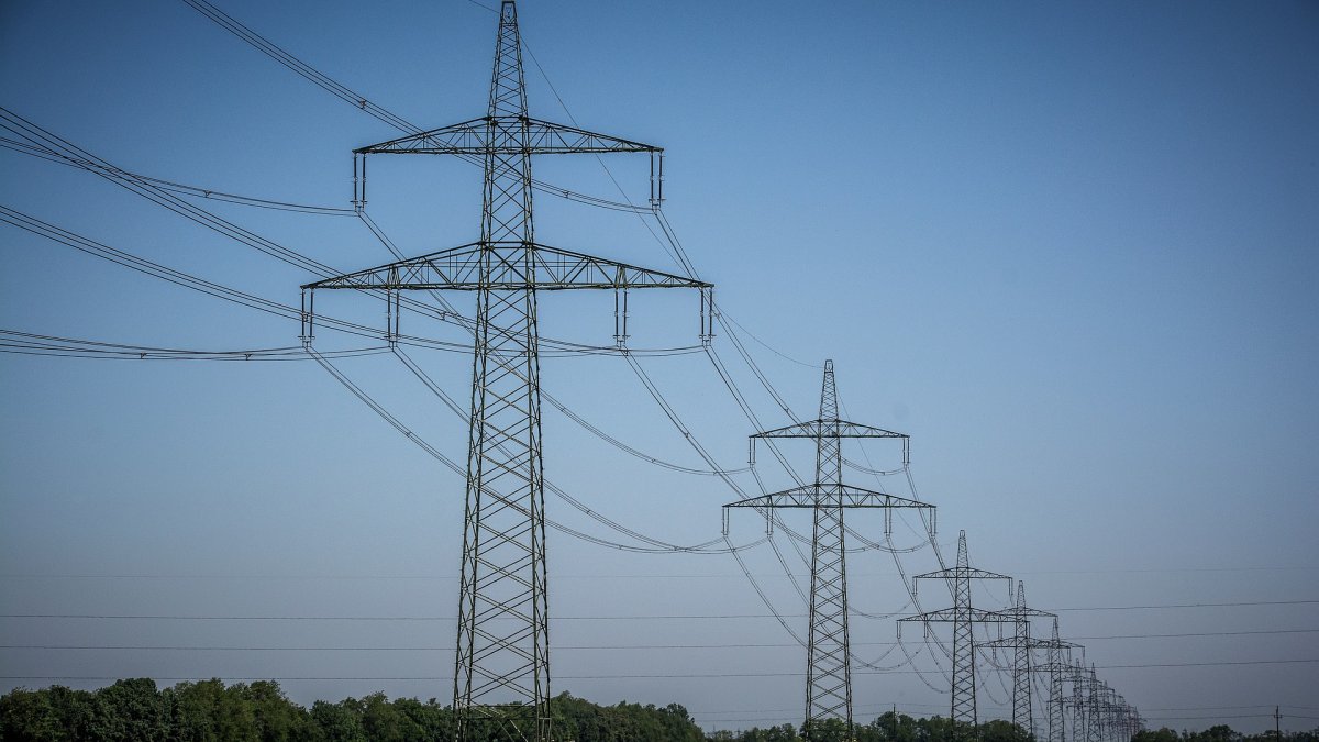 Bestaande hoogspanningslijn tussen Maasbracht en Eindhoven is opgewaardeerd