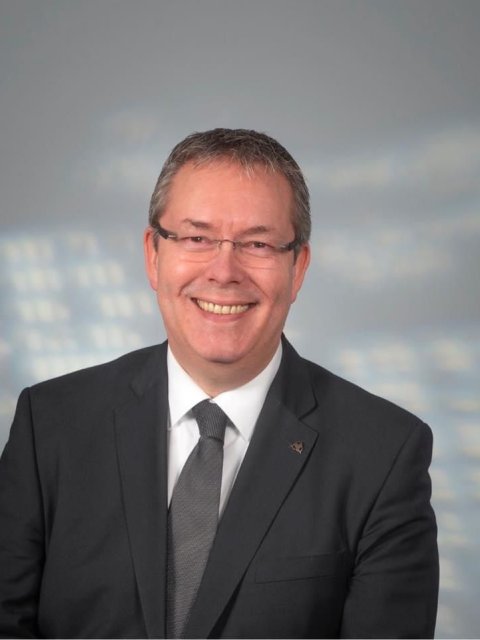 Dion Schneider