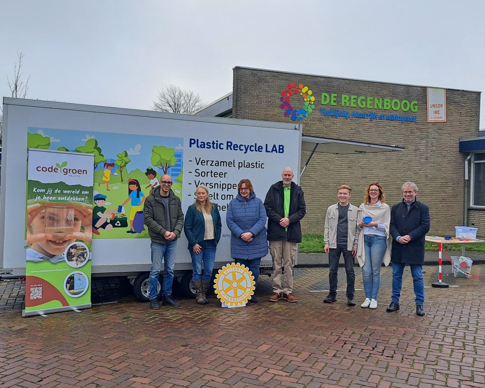 Aftrap vernieuwde duurzaamheidseducatie met mobiel Plastic Recycle Lab