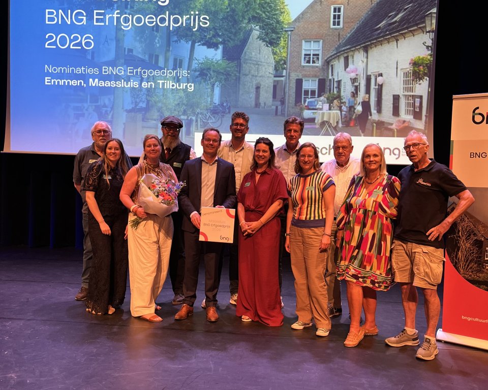 Afvaardiging van de gemeente Maassluis, bestaande uit wethouders Martijn Kroonen en Sjoerd Kuiper en ambtenaren, samen met vrijwilligers uit Maassluis.
