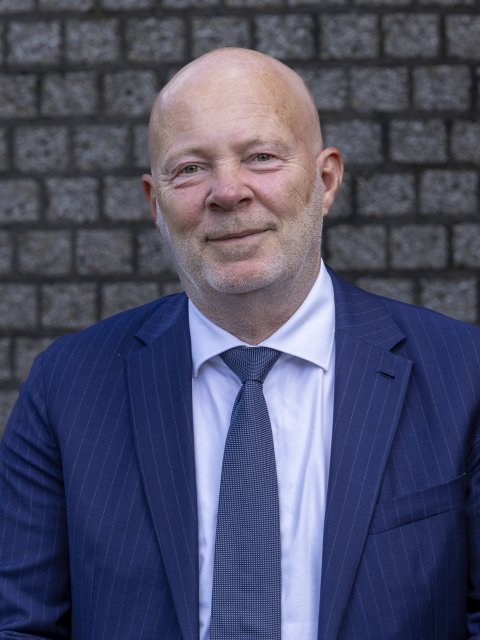 Robert Simons