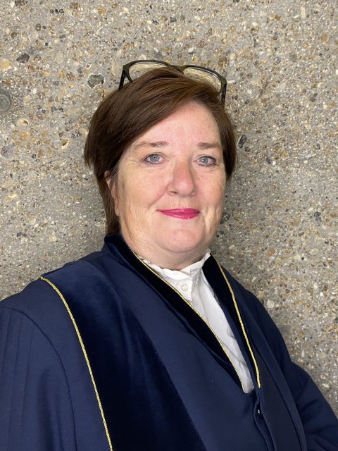 Foto van trouwambtenaar Annemarie Zeegers